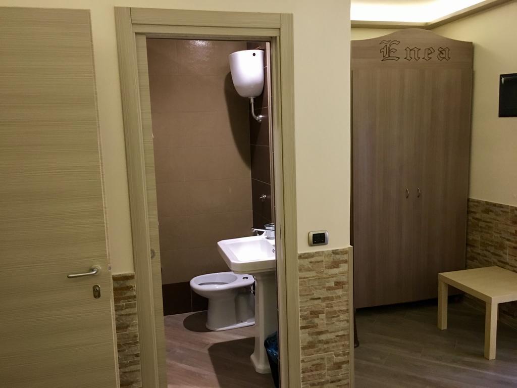 Pensione Enea Naples Luaran gambar