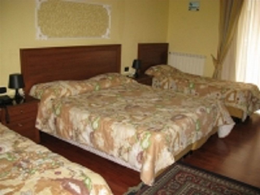 Pensione Enea Naples Luaran gambar